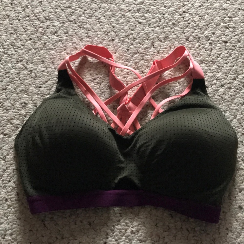 Victoria secret sports bra!
